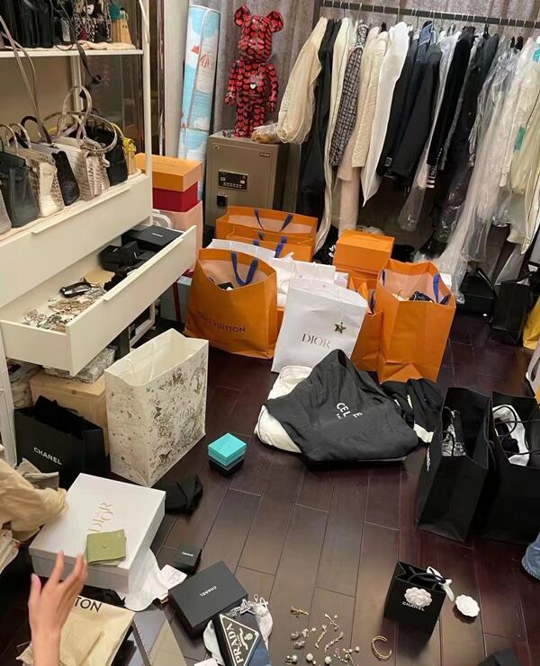 班玛县回收顶奢鞋服